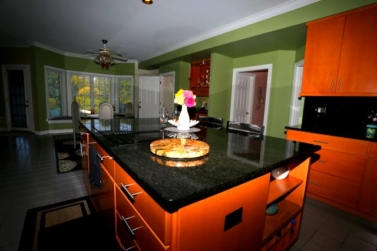 Black Pearl granite in illinois area kitchen