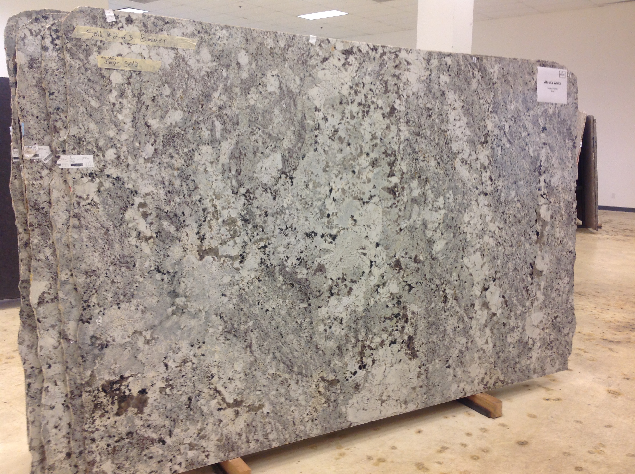 Granite Slabs St. Louis - Alaska White Granite