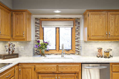 granite colors that will match with oak cabinets perfectly