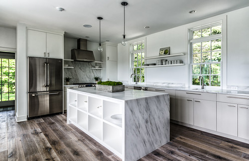 Modern Kitchen Counters & Islands