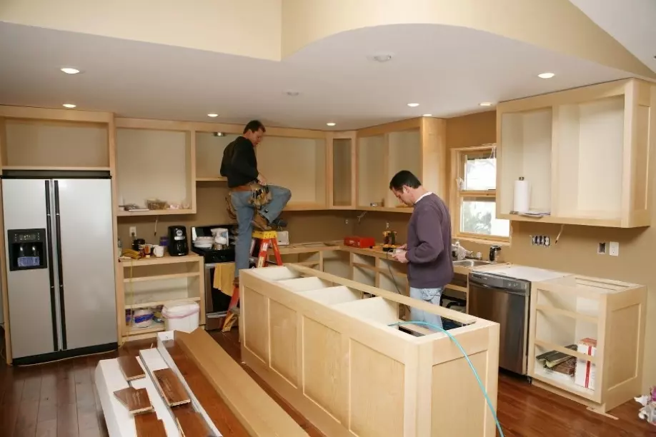 Kitchen Cabinet Maker