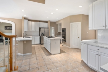 Quartz White Countertops in illinois