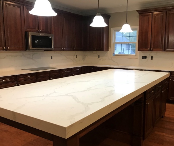 Calcatta Verona Quartz: A Quartz Countertop that Looks ...